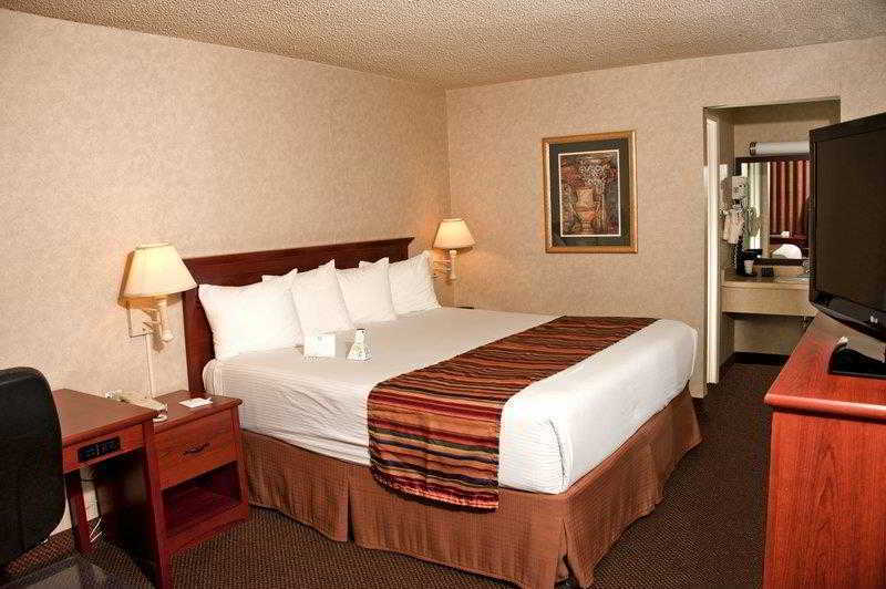 Best Western Sherwood Inn Clarksville Szoba fotó