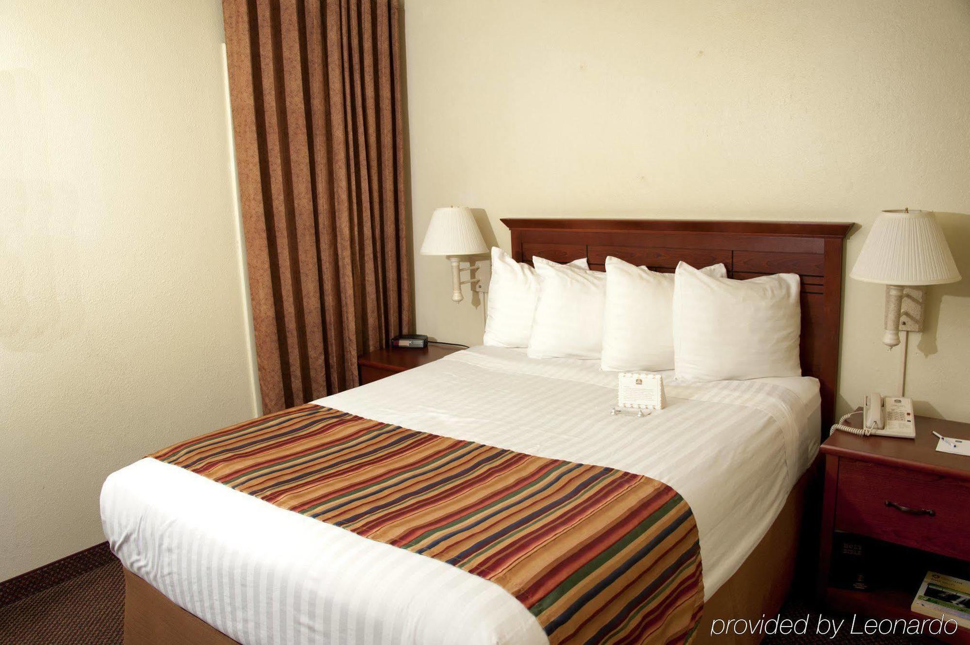Best Western Sherwood Inn Clarksville Szoba fotó