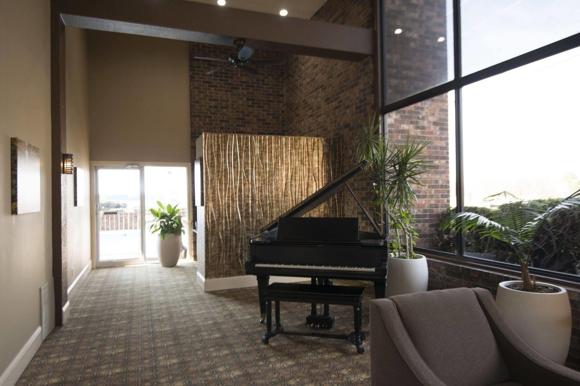 Best Western Sherwood Inn Clarksville Kültér fotó